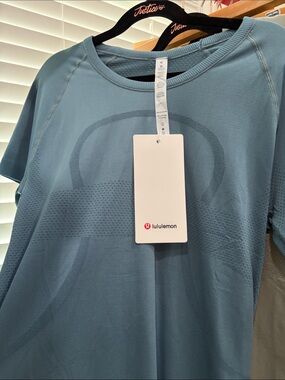 Lululemon tech shirt